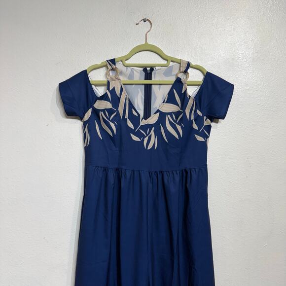 Made With Love Navy Floral Cold Shoulder Wide Leg Jumpsuit Sz M NWT - Picture 3 of 14